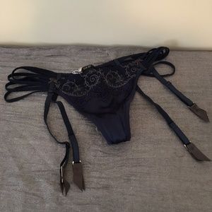 Delizia Garter Thong Blue/Ardesia Size 36 NWT